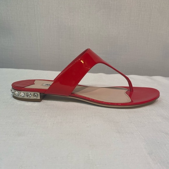 Miu Miu Thong Sandals Red Patent Leather  Metal & Rhinestone Low Heel 8.5B Italy - Picture 9 of 15